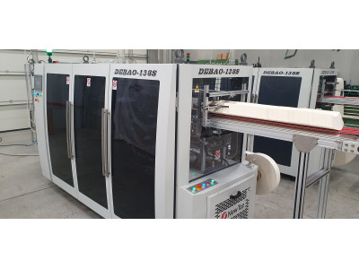 Macchina nuova per produrre bicchieri in carta, mod. DEBAO-138S.  Conforme ai requisiti di INDUSTRIA 4.0 - TRANSIZIONE 4.0.